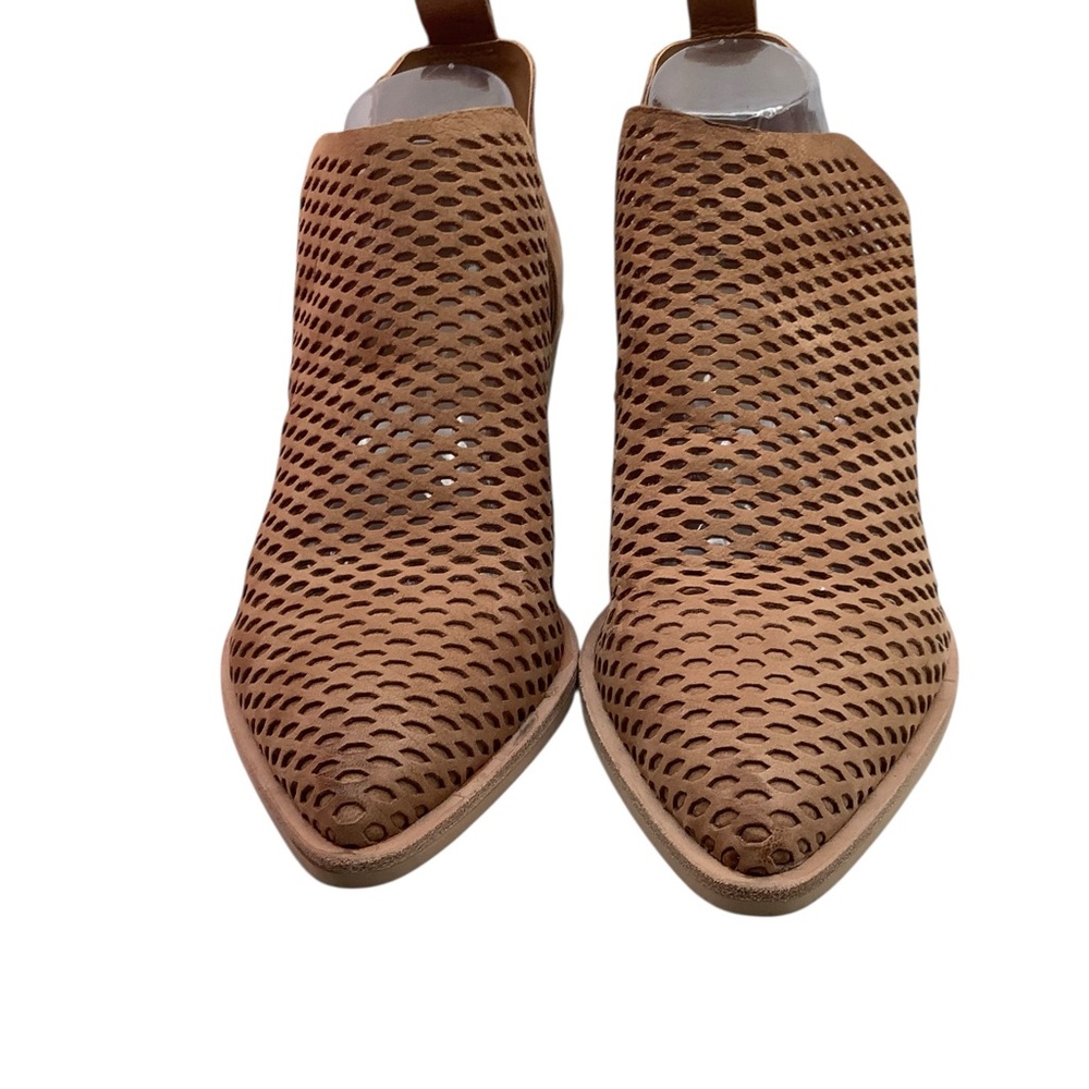 Dolce Vita Perforated Tan Slip-On Pointed Mules size‎ 10 M
